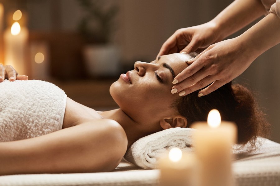 Rejuvenate and Radiate: The Benefits of a Face Spa Experience